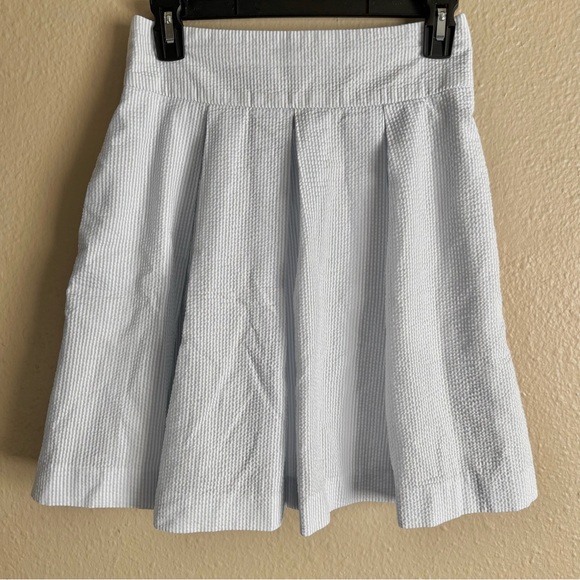 EUC Pleated Seersucker Skirt in Navy Blue by Lauren James - Picture 2 of 9